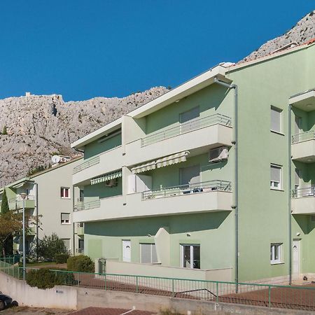 Nice Apartment In Omis With House Sea View Zewnętrze zdjęcie